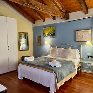 First Dream , Veneza Itália