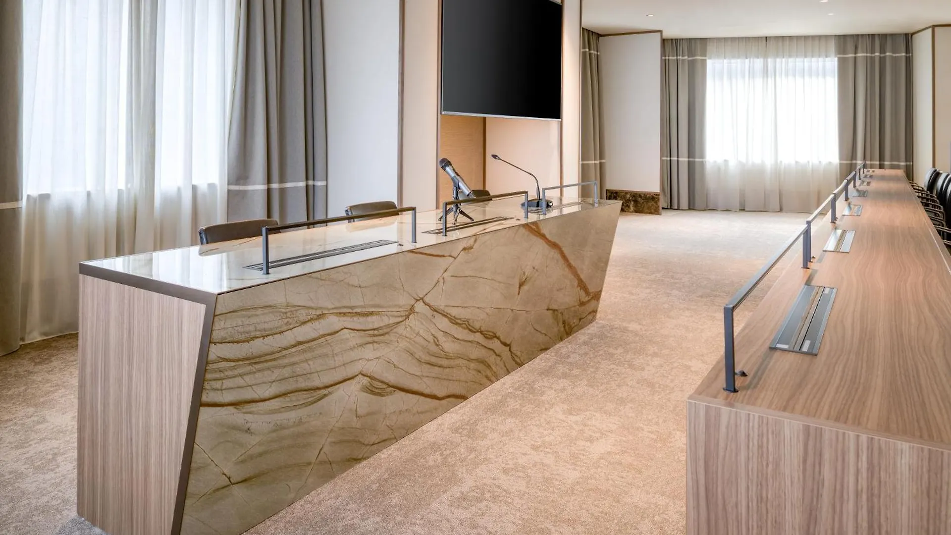 Ac Hotel Milano By Marriott 4*, Mailand
